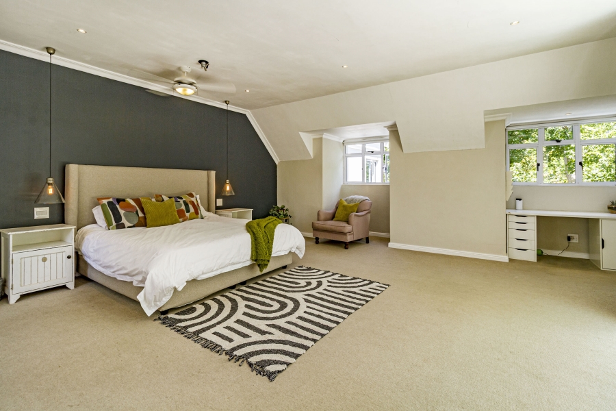 5 Bedroom Property for Sale in Erinvale Golf Estate Western Cape